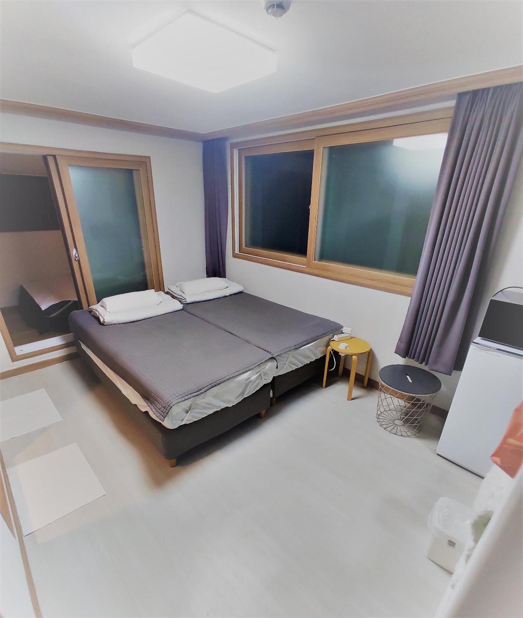 Y's House Wisma tamu 2*